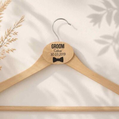 Oval Bowtie Hanger